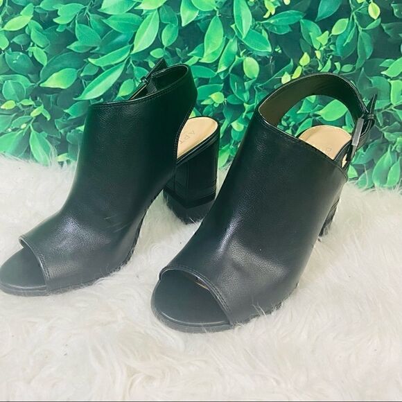 CApt.9 casual / party, block heel fall winter holidays peep toe edgy sho… - Picture 2 of 16